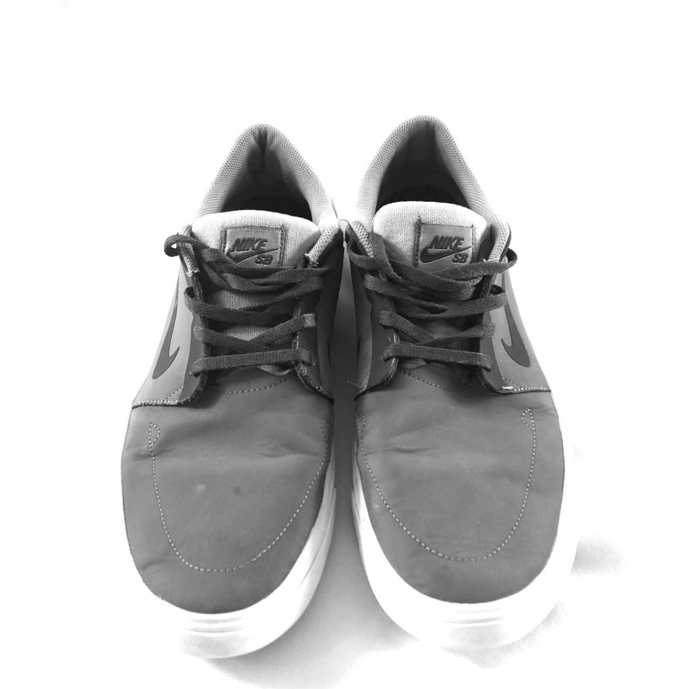 Nike Sb brand shoes